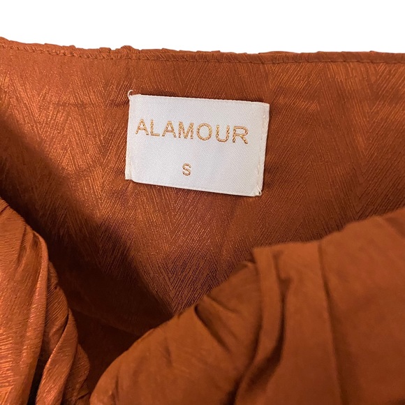 * Alamour The Label Crop Top with Juliet Sleeves Copper Size Small - Picture 10 of 14